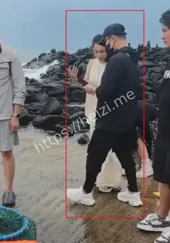 汪峰带森林北韩国度假