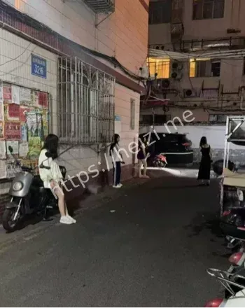 南宁埌西村站街女